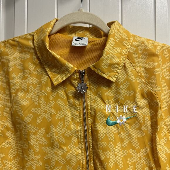 NWOT Nike Jacket Womens S Sportswear Daisy Floral Pattern Full Zip Cropped Woven - Picture 2 of 8